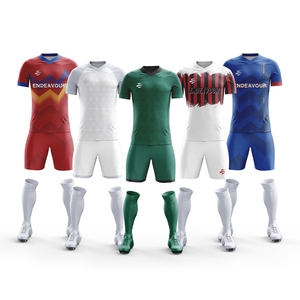Camiseta de fútbol de malla ligera, ultra transpirable, suave, de secado rápido para entrenamiento de verano, 100% poliéster transpirable - Product Image 1