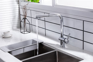 Mélangeur <span class=keywords><strong>de</strong></span> <span class=keywords><strong>cuisine</strong></span> à poignée unique monté sur un pont en cuivre, robinet <span class=keywords><strong>de</strong></span> <span class=keywords><strong>cuisine</strong></span> à retrait, robinets pour projet d'appartement et d'hôtel - Product Image 4