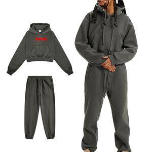 Женский укороченный комплект с длинным рукавом - Product Image 1