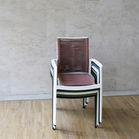 Fauteuil de jardin moderne avec dossier et assise en maille, imperméable, en plastique, avec accoudoirs
