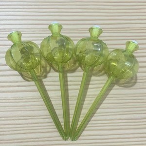 Dispositif d'arrosage automatique par goutte-à-goutte 190 ml en PVC vert pour plantes en pot et cactus - Product Image 3