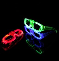 Adultes Cosplay Enfants Lumineux Halloween Noël Glow in Dark Neon Party Supplies Lunettes de soleil Light Up Led Glasses Toys
