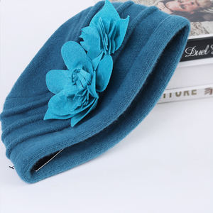 Оптовая продажа, симпатичная Цветочная 100% Шерстяная Шапка-бини, зимняя шапка для женщин, 1920 50-х годов, в стиле Франции - Product Image 6