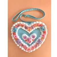 Nouveau design Mini sac à main en cuir PU en forme de cœur Faux gâteau Sac à main mignon en forme de gâteau pour enfants