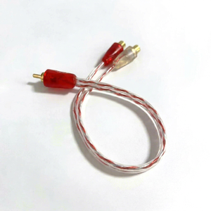 Câble RCA Y Premium 1 mâle vers 2 femelles, gaine tressée rouge, connecteur métallique, cordon audio pour autoradio - Product Image 1