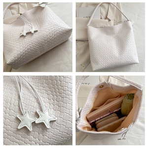 กระเป๋าโท้ทขนาดใหญ่ทันสมัยสำหรับผู้หญิง, กระเป๋าสะพายไหล่แฟชั่นสไตล์เกาหลีใหม่ประจำฤดูใบไม้ผลิ/ฤดูร้อนปี 2026, กระเป๋าใต้วงแขนสไตล์เรโทร - Product Image 6