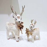 Ornement de Noël Renne Réaliste, Figurine de Cerf Faite à la Main en Fil de Coton et Matière Bulle, Décoration de Vitrine, Accessoire Artisanal Animalier