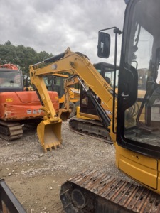 Excavatrice sur chenilles CAT 303.5 d'occasion à vendre, 3,5 tonnes, 95% neuve, d'origine, avec EPA CE, mini-excavatrice d'origine CAT 303.5 - Product Image 4