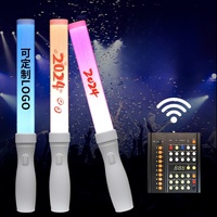 Bâton lumineux LED portable personnalisable de haute qualité, événements de fête, concerts, télécommande DMX, bâton lumineux