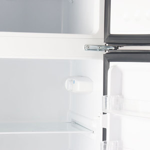Refrigerador BCD-210 de 18 Pies Cúbicos con Congelador Inferior y Máquina de Hielo Integrada, Refrigerador Bajo Encimera Integrado - Product Image 5