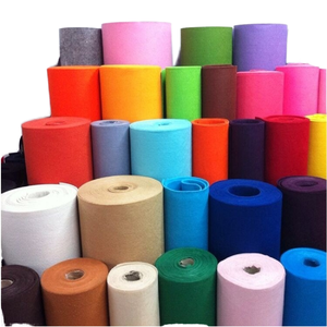 Tốt nhất bán <span class=keywords><strong>100</strong></span>% <span class=keywords><strong>Polyester</strong></span> không dệt cảm thấy tấm vải cuộn không thấm nước & chống tĩnh mềm kim-punch phong cách đồng bằng phong cách - Product Image 1