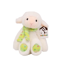 Jouets en peluche de personnage de dessin animé de mouton et de chèvre personnalisés de haute qualité avec des poupées en peluche à prix de mascotte d'écharpe verte