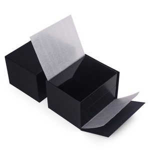 Caja de Reloj de Madera de Lujo con Logotipo Personalizado, Acabado en Laca Negra Elegante, Caja de Reloj de Madera de Alta Gama para Joyería - Product Image 4