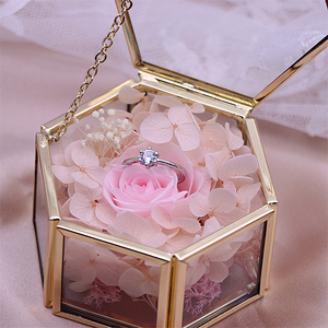 Scatola per Anelli Nuziali Creativa con Fiore Eterno del Dipartimento Mori - Product Image 3