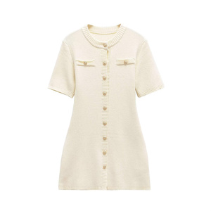 TAOP&ZA Abito in <span class=keywords><strong>Maglia</strong></span> da Donna Primavera 2025, Nuovo Stile Retrò con Collo Tondo, Maniche Corte, Aderente e Decorato con <span class=keywords><strong>Bottoni</strong></span> - Product Image 2