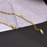 Fenny 18K PVD plaqué pas de décoloration mode Simple serpent os torsadé chaîne collier pour femmes bijoux en acier inoxydable en gros