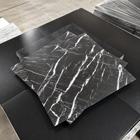 Fabricant de revêtements de sol LVT pour chaînes de magasins, lames de vinyle autocollantes, cartons personnalisés pour importateurs, grossistes, entrepreneurs et acheteurs
