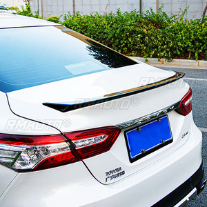 สปอยเลอร์ฝากระโปรงท้ายรถยนต์ Toyota Camry ปี 2018 19 20 21 22  แบบสปอร์ต  ตกแต่งภายนอก  วัสดุ ABS สีดำเงา  คาร์บอน  อุปกรณ์เสริม - Product Image 2