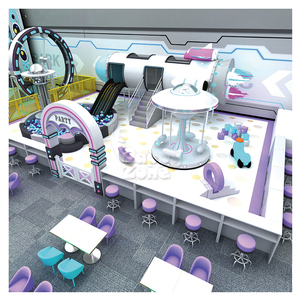 Giải pháp thiết bị khu vui chơi trong nhà với chủ đề không gian thể thao dành cho trẻ em, bao gồm cầu trượt xoắn ốc, mê cung, khu chơi mềm với không gian nhảy dạng viên nang vũ trụ. - Product Image 3