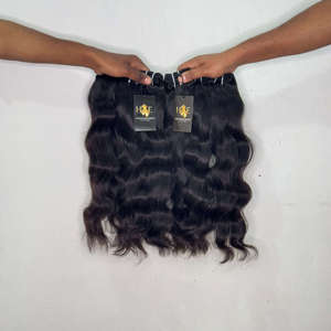 Cabello humano virgen indio ondulado de templo, cabello indio virgen crudo con cutícula alineada, cabello indio rizado y ondulado en extensiones de cabello humano. - Product Image 1