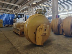 อะไหล่ช่วงล่างรถขุด SD16 ล้อไอเดลอร์ ล้อไอเดลอร์รถขุด รับประกันคุณภาพ 16Y-40-03000 - Product Image 5