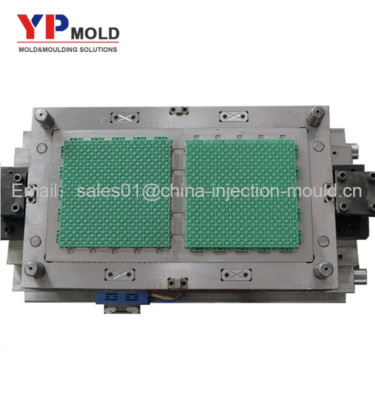 Injection plastique Tapis de sol drainage fuite calandre moule usine à Ningbo