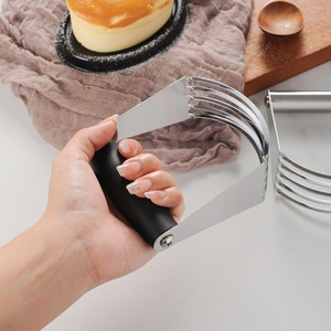 Mélangeur et coupe-pâte multifonctionnel en acier inoxydable, outils de pâtisserie pour un mélange plus rapide avec poignée antidérapante - Product Image 6
