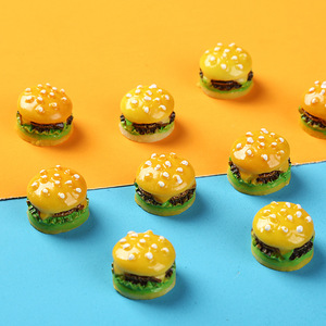 100 Piezas/Bolsa de Miniaturas de Hamburguesas de Resina para Accesorios de Llaveros DIY y Decoración de Fundas de Teléfono - Product Image 5