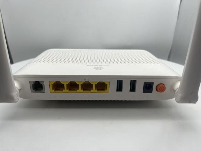 Xinsuhang HG6145D2 FTTH SOHO GPON ONT AC1200 Wireless Fiber Router 4GE VOIP TEL Port Safe Network Gateway for Home FTTR