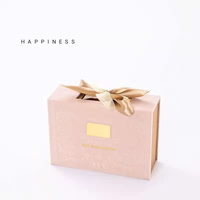 Boîtes de mariage personnalisées en gros avec poignée en ruban bonbon magnétique rigide avec impression en relief et mat laminé
