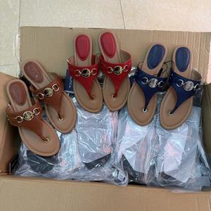 Nouveauté Sandales d'été à bout ouvert en caoutchouc épais et durable pour femmes, tongs de plage grande taille - Product Image 2