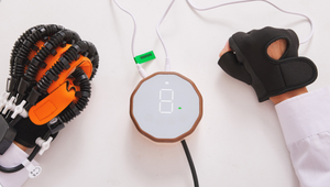 Nouvel arrivage de robot de rééducation par physiothérapie Entraîneur de main Gants de robot de rééducation par accident vasculaire cérébral hémiplégie Gants de robot à main - Product Image 4