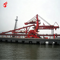 Grue portuaire mobile continue pour déchargement et chargement de conteneurs, grue portique et déchargeur radial rotatif télescopique pour navires