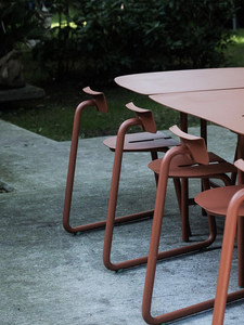 Conjunto de <span class=keywords><strong>Bistro</strong></span> de Hierro Forjado de Diseño Vibrante para Exteriores |   Mesa y Sillas Elegantes para Hoteles, Cafeterías y Terrazas de Jardín - Product Image 2