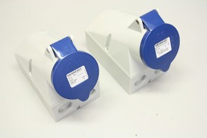 PLC 2x <strong>MENNEKES</strong> 1421 IP44 <strong>32A</strong> <strong>200</strong>-<strong>250V</strong> <strong>32A</strong> <strong>6h</strong> Male Coupler Wall Socket Warranty Product - Product Image 1