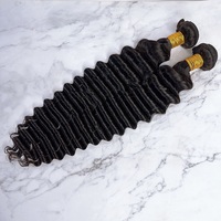 Lots de Cheveux Humains Vierges Bouclés Indiens en Gros, Tissage Double Trame, Cheveux Bruts Alignés avec la Cuticule