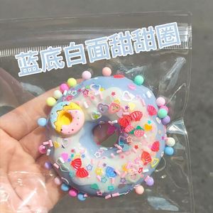 ของเล่นบีบคลายเครียดทำมือ รูปขนมปัง โดนัท น่ารัก วัสดุ PVC สำหรับครอบครัว - Product Image 6