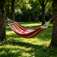 Hamac de camping et de randonnée pour 2 personnes en toile durable et facile d'entretien, mélange coton-polyester, avec barre transversale en bois massif, rayures arc-en-ciel