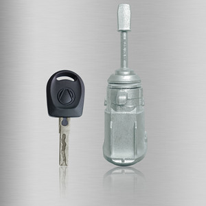 กระบอกล็อคประตูรถยนต์ Volkswagen รุ่น DZ074M2 ผลิตจากโลหะผสมสังกะสี พร้อมกุญแจ 1 ดอก อะไหล่รถยนต์ - Product Image 1