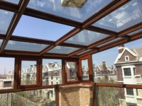 Villa Moderna de Lujo con Solárium, Estructura de Aleación de Aluminio, Vidrio Templado Doble Low-E, Alto Aislamiento Térmico, Ecológica y Silenciosa