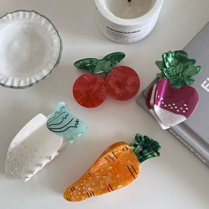 Großhandel Frauen Mädchen Big Funky Kirsche Karotte Haars pange Zubehör Phantasie Acetat Rettich Lebensmittel Obst Klaue Clips - Product Image 5