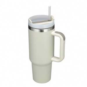 Gobelets imprimés élégants Vibrant isolé et Fashion Forward Drinkware pour toutes les occasions - Product Image 3