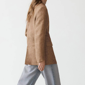 Blazer ajusté élégant pour femme en mélange de lin marron camel, sans col, à simple boutonnage, avec poches, respirant, idéal pour le travail et le bureau en été - Product Image 4