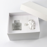 Diffuseur d'huiles essentielles en céramique de porcelaine faite à la main, flacon en verre de 50 ml, parfum d'ambiance pour la maison, désodorisant en plâtre aromatique floral, vente en gros
