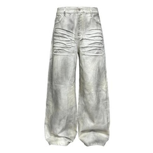 Jeans droits en denim blanc vieilli, teint et délavé, style streetwear vintage pour homme, avec plis et moustaches pressés - Product Image 4