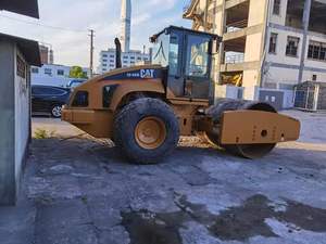 Compactadora de Tierra CAT CS683E con 182 HP de Potencia, 30 Hz de Fuerza y Capacidad para Pendientes de 80% para Profesionales - Product Image 5