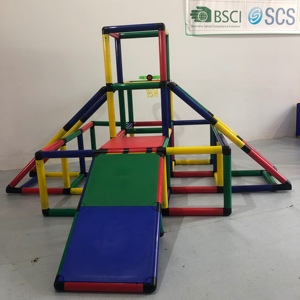 Gran Juguete Educativo Ensamblable - Pared de <span class=keywords><strong>Escalada</strong></span> para el Hogar y la Escuela con Tobogán, <span class=keywords><strong>Material</strong></span> PP Duradero y Seguro, con Tubos, Paneles y Conectores - Product Image 2