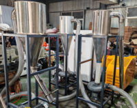 Machine de granulation automatique à vis simple refroidie à l'eau pour le recyclage du PE et du PP