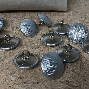 Bouton de Tunique <span class=keywords><strong>Allemand</strong></span> en Aluminium Texturé de la Seconde Guerre Mondiale, Réplique Personnalisable pour Homme Enrôlé, Fourniture en Gros Directe d'Usine, Accessoire de Costume Vintage - Product Image 4