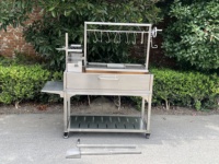 Barbecue au charbon de bois portable Santa Maria Grill argentin avec roues